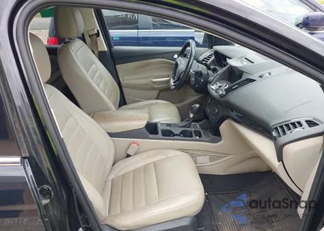 2017 Ford Escape Titanium из США, поврежденный, VIN 1FMCU0J99HUE63544